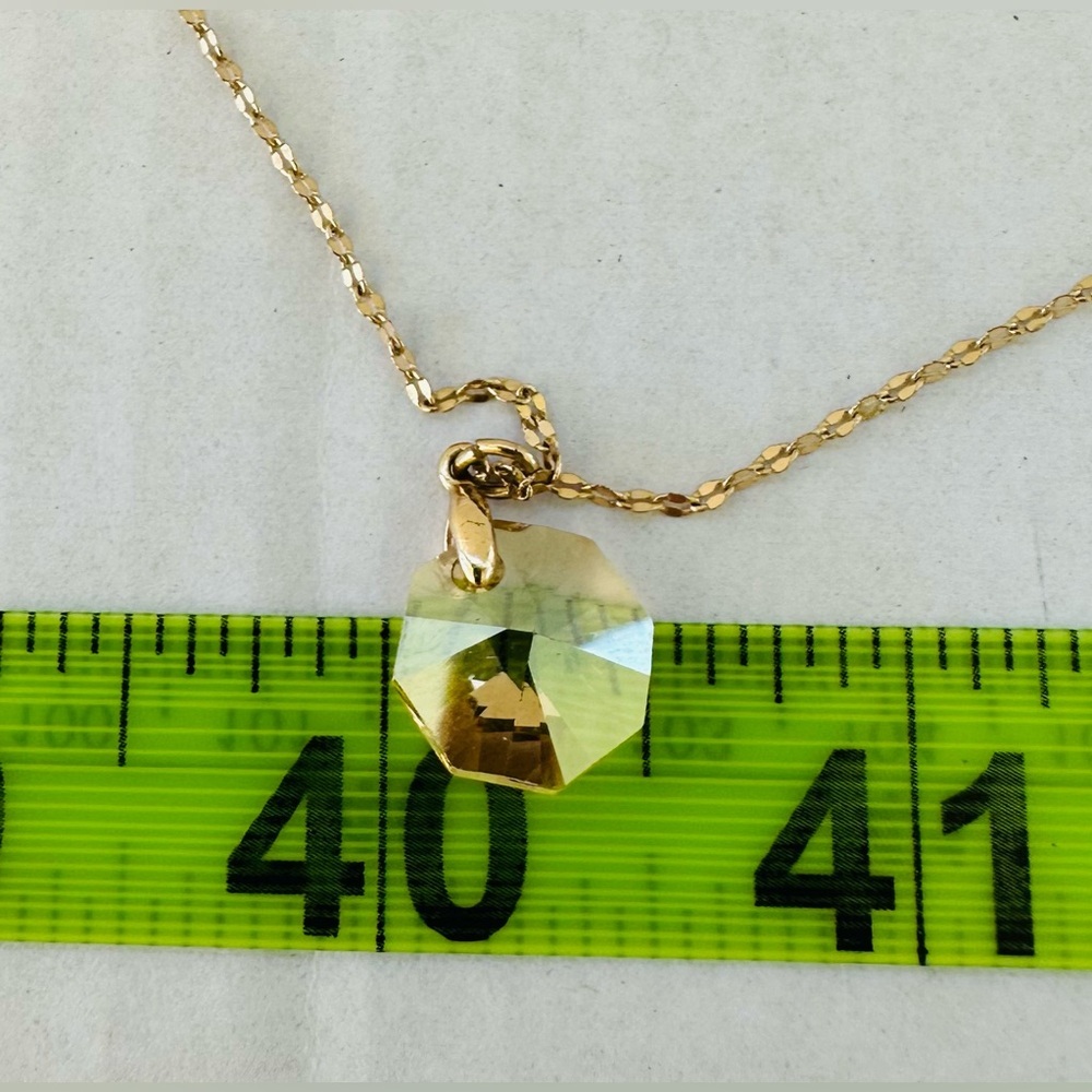 Elegant Gold Tone Necklace with Crystal Pendant Champagne/Light Amber - Picture 6 of 12